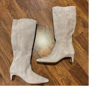 Steve Madden Women's Dagne Suede Kitten Heel Boot Taupe Size 6 NWOB
